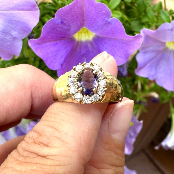 Amethyst Diamond Halo Ring, 10k Yellow Gold, Sz 8, Like New - Picture 8 of 11
